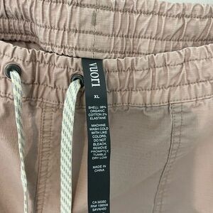 Vuori Vintage Ripstop Pants in Dogwood Womens Size XL- Good Used Condition
